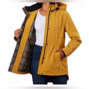 Pendleton Outerwear Women's Carmel Waterproof Breathable rain jacket size Medium